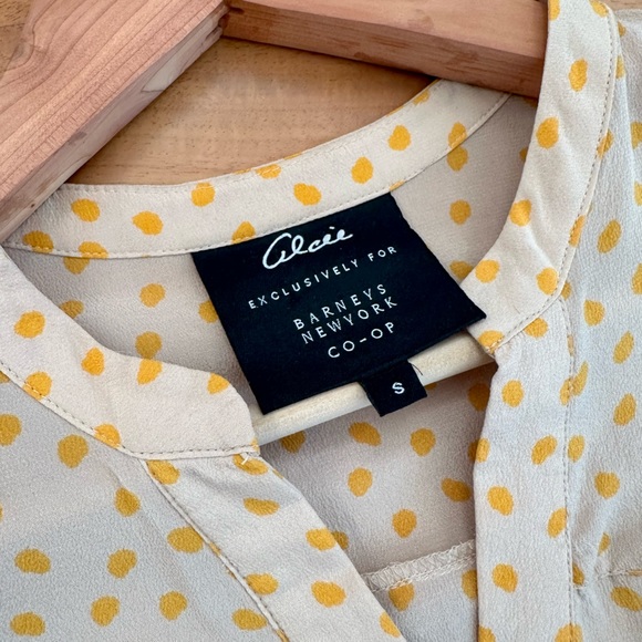 Alcee Barneys New York sleeveless blouse - size SMALL, Tan and Turmeric dot - Picture 4 of 5